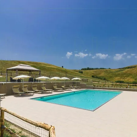 Lovely With Pool In Chianti Daire